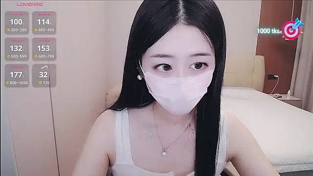 Snapshot of CN-xiaofei chatting on 10.01.25 CN-xiaofei online show from 10.01.25