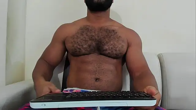 Snapshot of lunainsane58 chatting on 05.03.26 lunainsane58 online show from 05.03.26