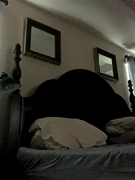 hardfloppycocktoplaywith online show from 09.23.25