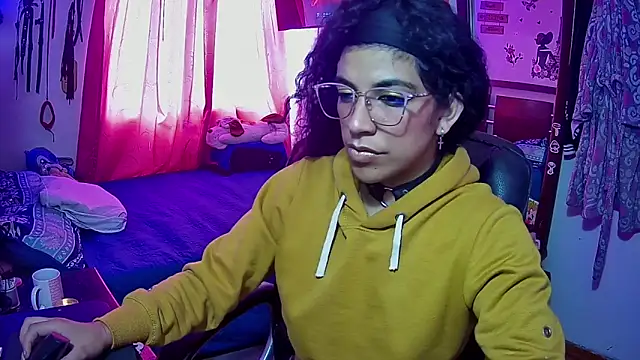 Snapshot of NicollWilliams_420 chatting on 03.14.25 NicollWilliams 420 online show from 03.14.25