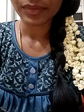 Snapshot of Ambika01 chatting on 09.27.25 Ambika01 online show from 09.27.25