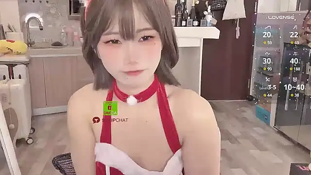 Snapshot of -XunMengLong- chatting on 12.24.24 -XunMengLong- online show from 12.24.24