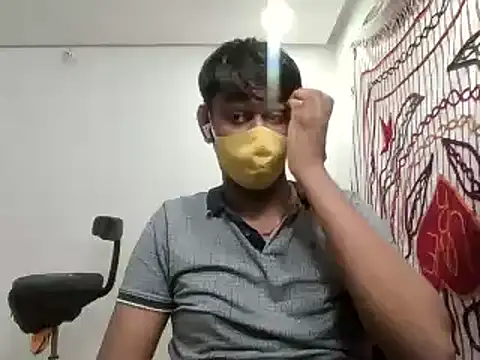 Snapshot of brownguy1234 chatting on 12.06.24 brownguy1234 online show from 12.06.24