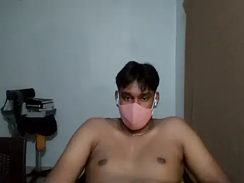 Snapshot of brownguy1234 chatting on 03.20.25 brownguy1234 online show from 03.20.25