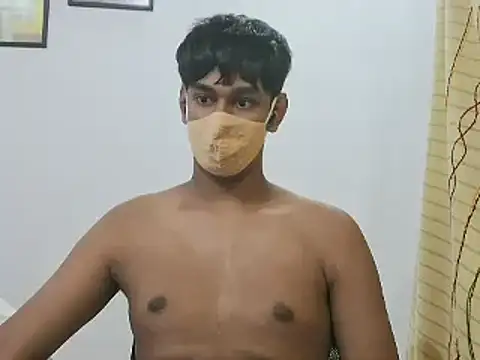 Snapshot of brownguy1234 chatting on 09.19.25 brownguy1234 online show from 09.19.25