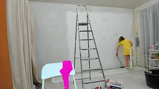 Snapshot of YourSuperModel chatting on 01.15.25 YourSuperModel online show from 01.15.25