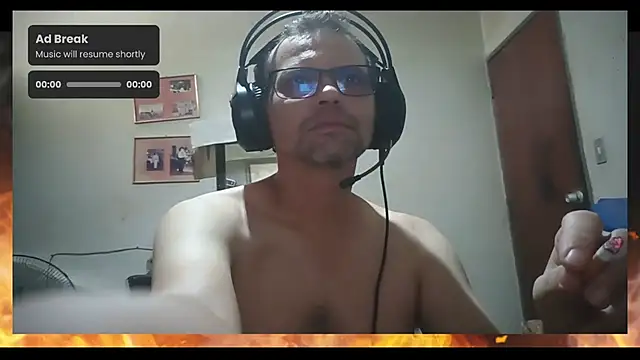 Snapshot of Aj_love22 chatting on 03.12.25 Aj love22 online show from 03.12.25