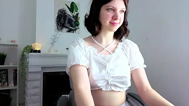 Baby Evalena online show from 02.17.26