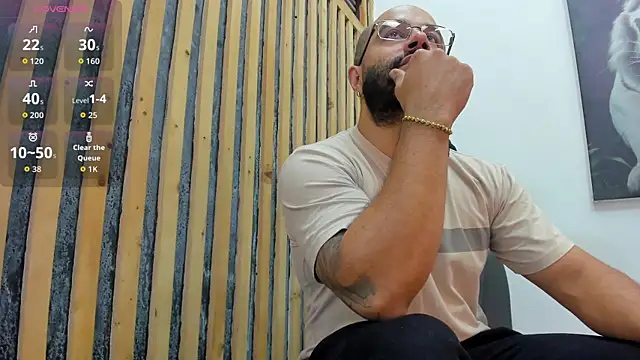 Luke  09 online show from 10.21.25