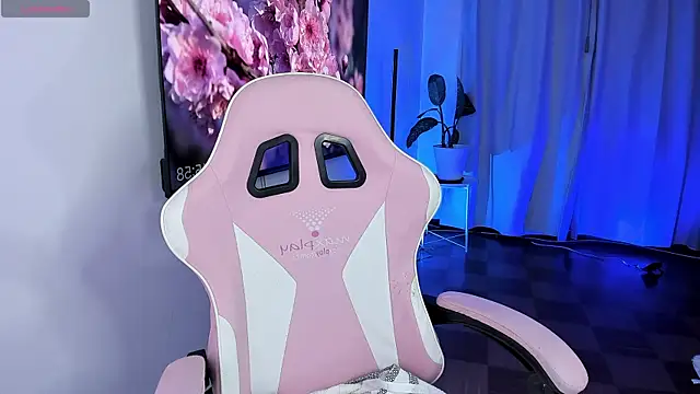 Kendall Bunnyy online show from 06.04.26