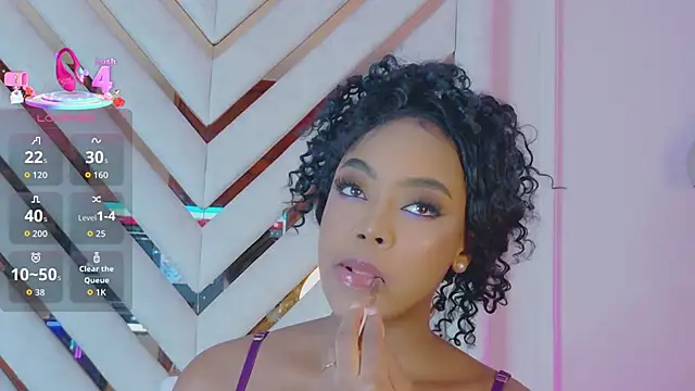 Lola King online show from 05.25.26