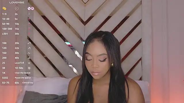 Lola King online show from 07.17.26