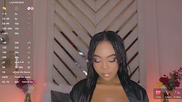 Lola King online show from 07.21.26
