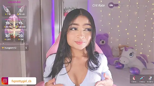 Snapshot of urfavprettygirl chatting on 02.04.25 urfavprettygirl online show from 02.04.25