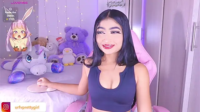 Snapshot of urfavprettygirl chatting on 07.13.26 urfavprettygirl online show from 07.13.26