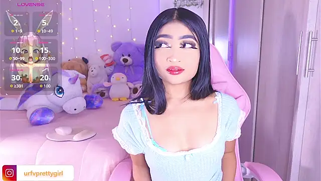 Snapshot of urfavprettygirl chatting on 07.18.26 urfavprettygirl online show from 07.18.26