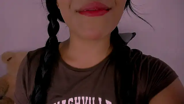 veky saliva01 online show from 11.14.25