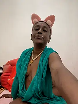 mamakarma1403 online show from 06.26.26