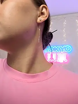 Snapshot of AliceBrayan chatting on 09.21.25 AliceBrayan online show from 09.21.25