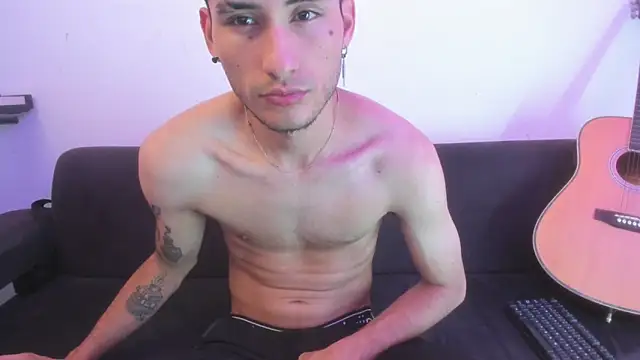 Henrikk senn online show from 06.09.26