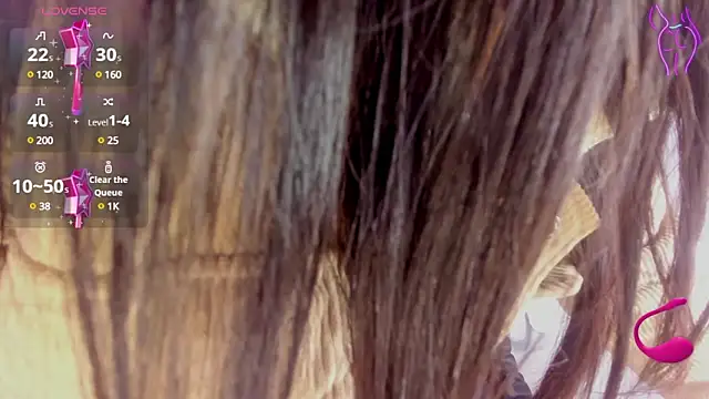 Snapshot of sophie_ws chatting on 12.19.24 sophie ws online show from 12.19.24