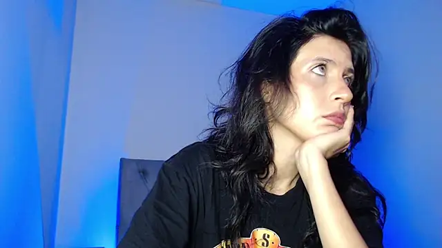 Snapshot of bellatrix25 chatting on 04.23.26 bellatrix25 online show from 04.23.26