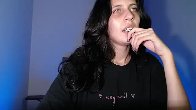 Snapshot of bellatrix25 chatting on 05.19.26 bellatrix25 online show from 05.19.26
