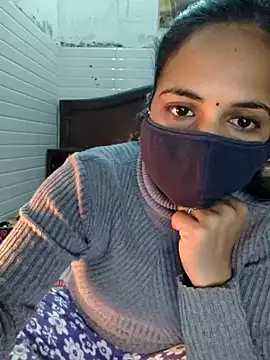 Snapshot of Nehubhabhi26 chatting on 12.17.24 Nehubhabhi26 online show from 12.17.24