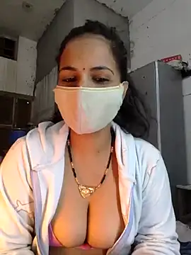 Snapshot of Nehubhabhi26 chatting on 01.15.25 Nehubhabhi26 online show from 01.15.25