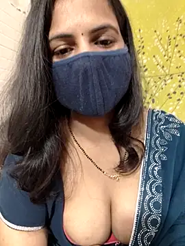 Snapshot of Nehubhabhi26 chatting on 10.24.25 Nehubhabhi26 online show from 10.24.25