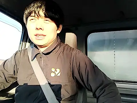 whitebriefboy online show from 03.14.26