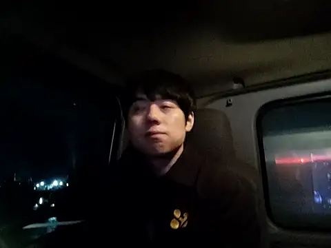 whitebriefboy online show from 03.15.26