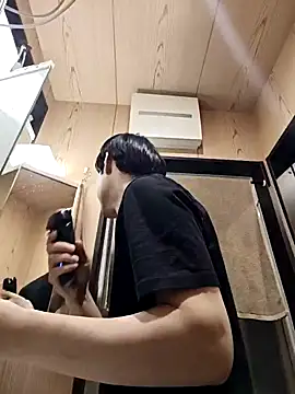 Snapshot of whitebriefboy chatting on 04.21.26 whitebriefboy online show from 04.21.26