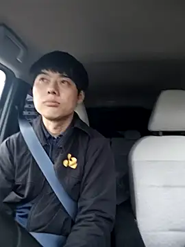 Snapshot of whitebriefboy chatting on 04.29.26 whitebriefboy online show from 04.29.26