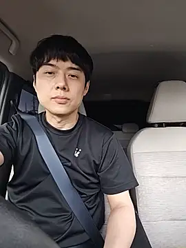 Snapshot of whitebriefboy chatting on 05.21.26 whitebriefboy online show from 05.21.26