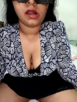 Snapshot of Reesha_99 chatting on 05.31.26 Reesha 99 online show from 05.31.26