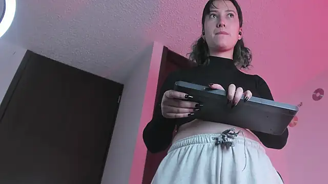 hitomi arata online show from 02.14.25