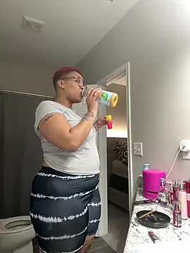 SexyHoneyRedd online show from 12.17.24