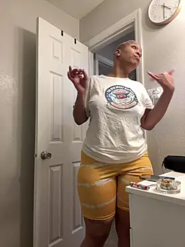 SexyHoneyRedd online show from 06.26.26