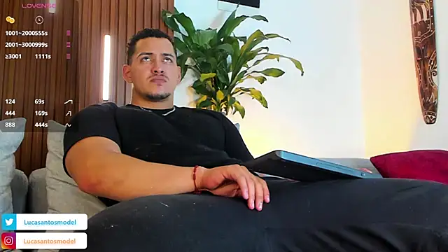 lucasanto  online show from 10.25.25