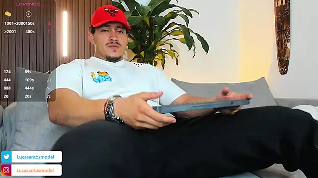 lucasanto  online show from 06.03.26