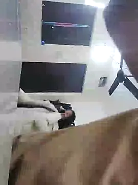 Snapshot of riya190 chatting on 01.08.25 riya190 online show from 01.08.25