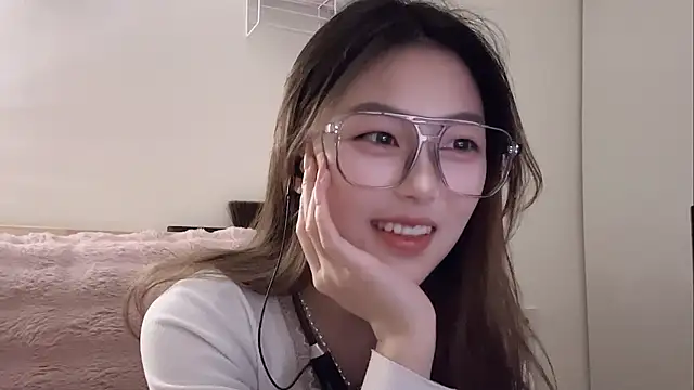 Sweet-Angel999 online show from 02.17.26