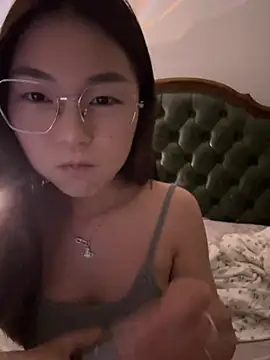 Sweet-Angel999 online show from 05.15.26