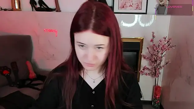 Lily Moonlight online show from 06.28.26