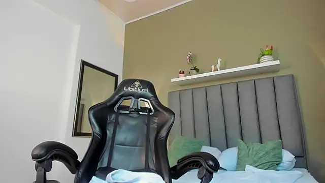 Snapshot of dalila30x chatting on 05.26.26 dalila30x online show from 05.26.26