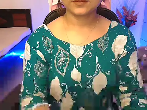 Snapshot of WildRuhi20 chatting on 06.12.26 WildRuhi20 online show from 06.12.26