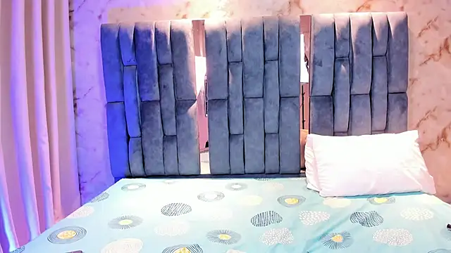 Snapshot of RoseTaylor__ chatting on 03.01.26 RoseTaylor online show from 03.01.26