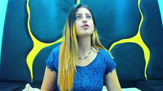 GiaRoussel online show from 02.11.25