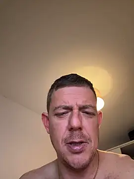 Snapshot of mrwright878787 chatting on 12.28.24 mrwright878787 online show from 12.28.24